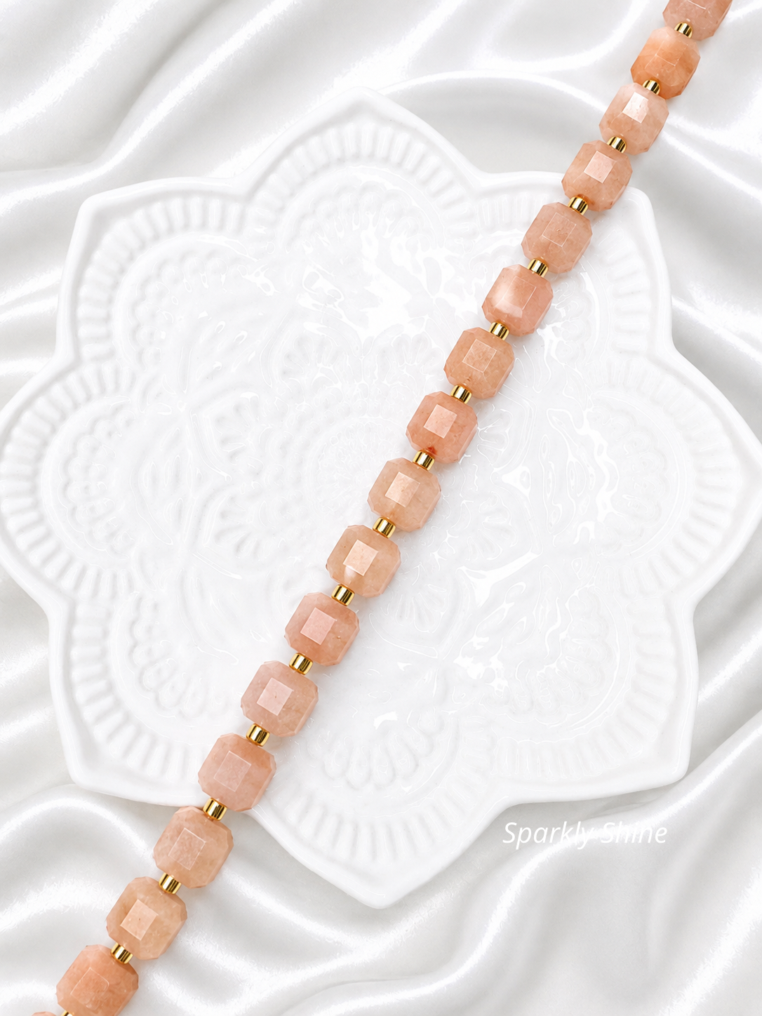 Pierres Naturelles - Cube Facetté 8mm (15perles)